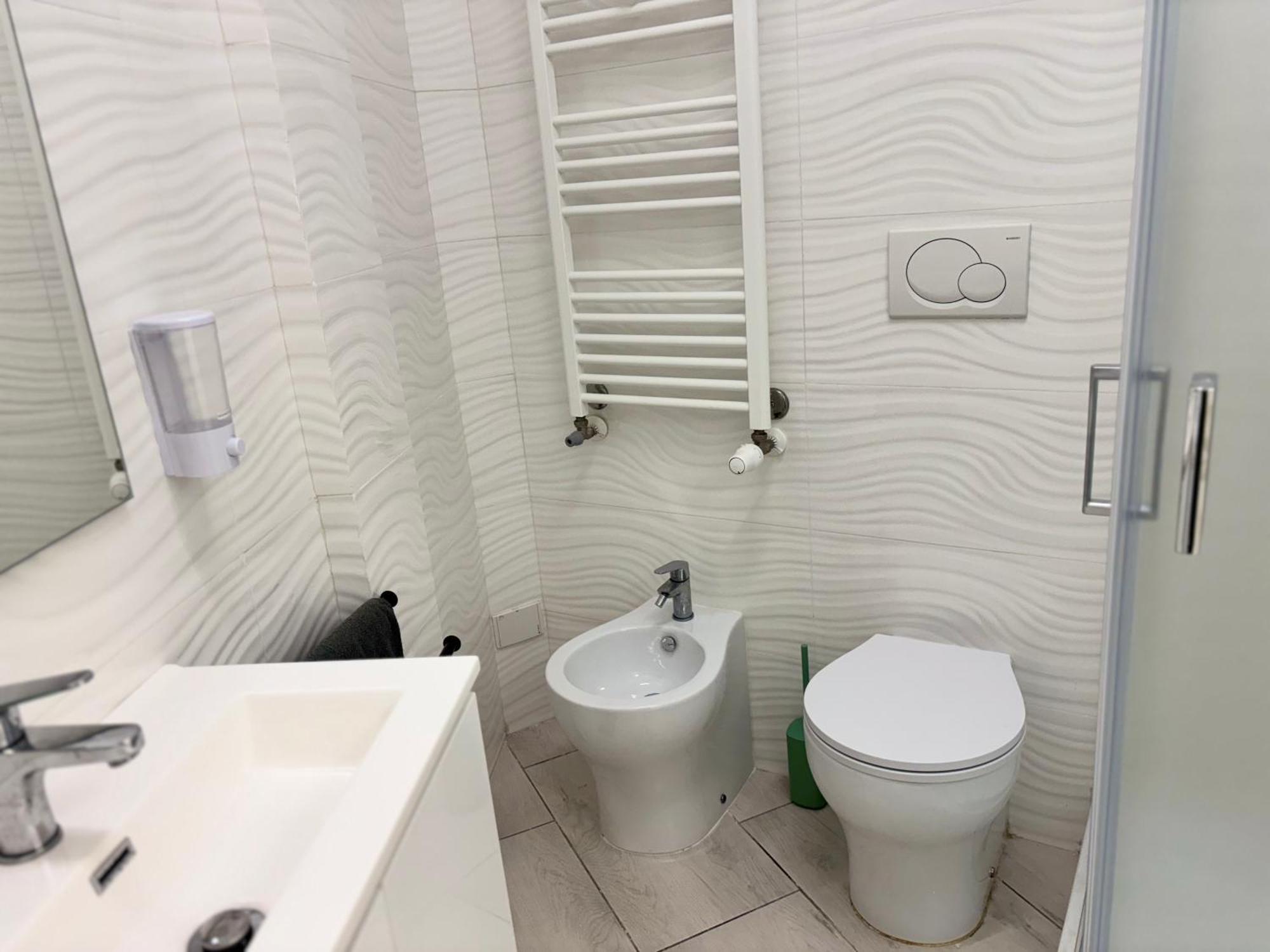 Roma Elena Hotel Bagian luar foto
