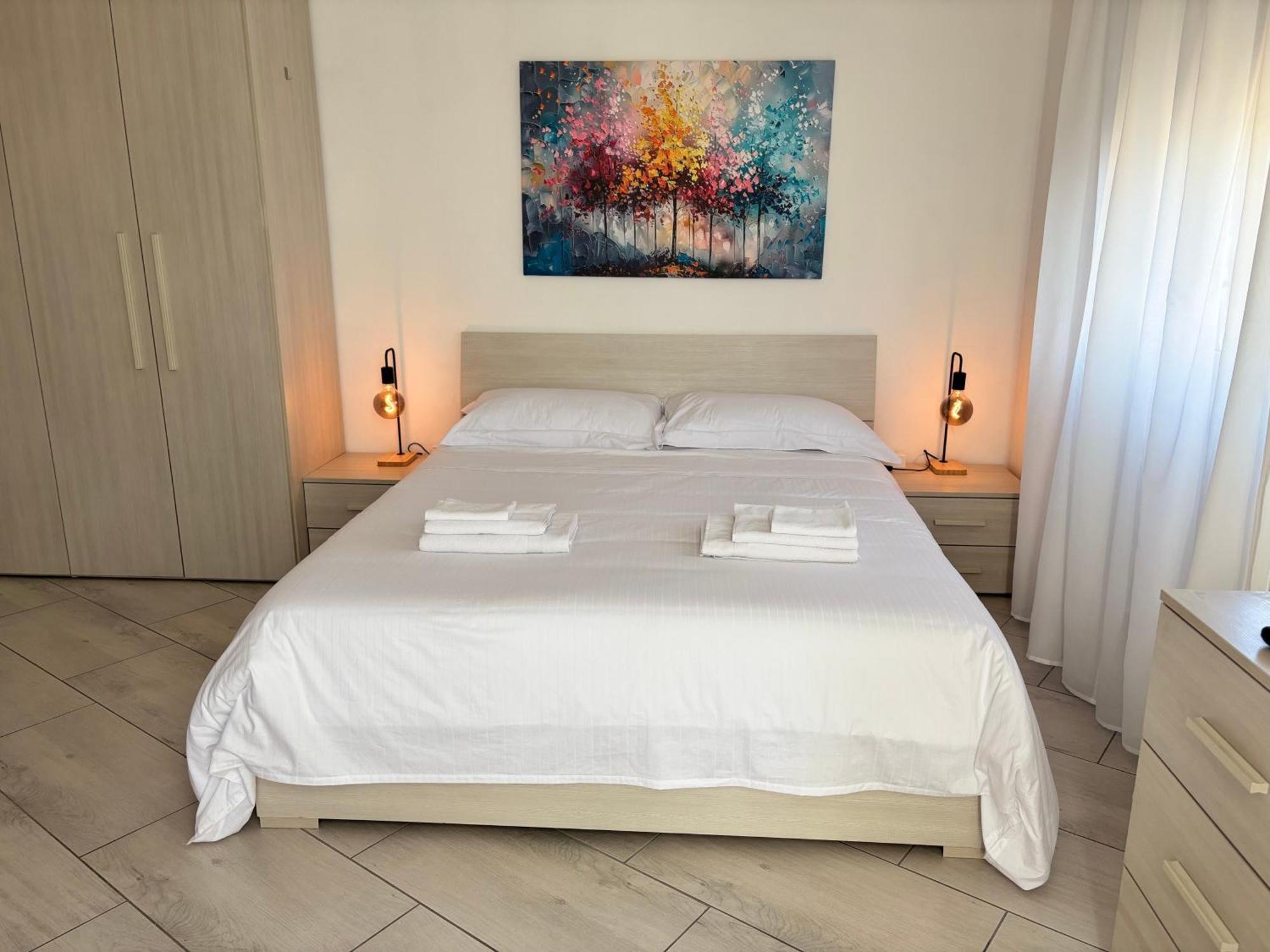 Roma Elena Hotel Bagian luar foto